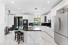 Amazing 7 BR Villa With Heated Pool Near the Beach