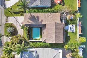 Amazing 7 BR Villa With Heated Pool Near the Beach