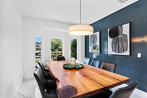 Amazing 7 BR Villa With Heated Pool Near the Beach