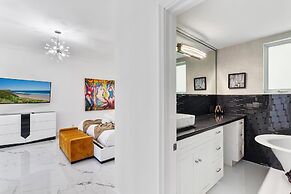 Amazing 7 BR Villa With Heated Pool Near the Beach