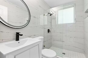 Amazing 7 BR Villa With Heated Pool Near the Beach