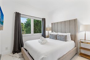 Amazing 7 BR Villa With Heated Pool Near the Beach