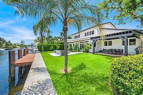 Amazing 7 BR Villa With Heated Pool Near the Beach