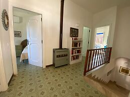 Splendid Detached Villa, Near the sea