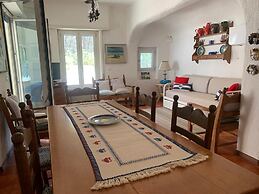 Splendid Detached Villa, Near the sea