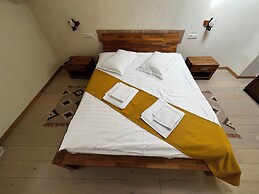 Charming Apartment City Escape