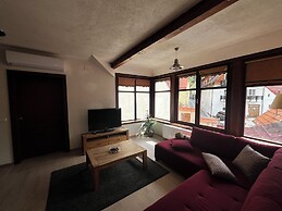 Charming Apartment City Escape