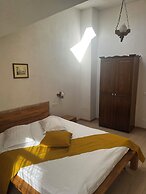 Charming Apartment City Escape