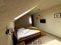 Charming Apartment City Escape