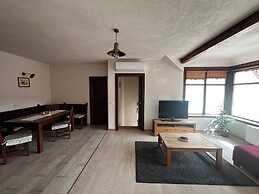 Charming Apartment City Escape