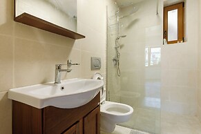 Aki Gray Apartment Serene Oasis