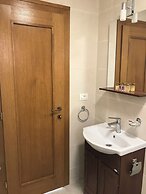 Aki Gray Apartment Serene Oasis