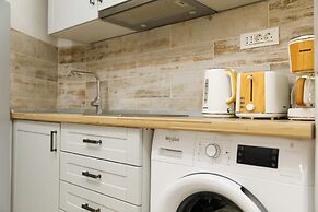 Aki Gray Apartment Serene Oasis