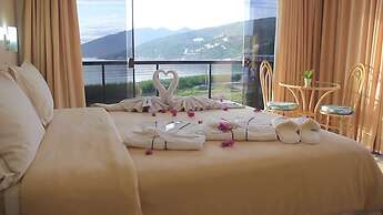 Pousada Canto da Baleia Ltda