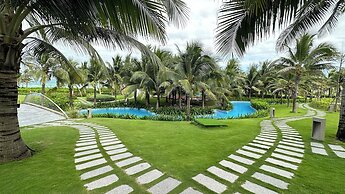 Arena Cam Ranh Ocean View Resort