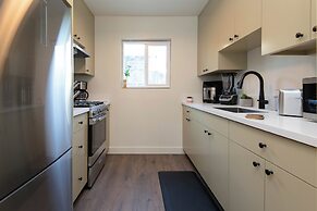 Stunning Studio Near DTLA