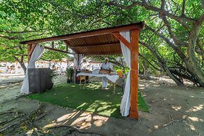 Pao Pao Hotel and Beach Club