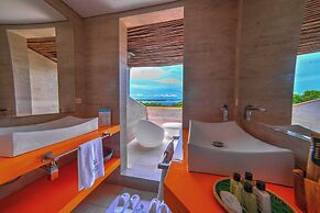 Pao Pao Hotel and Beach Club