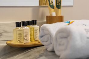 Pao Pao Hotel and Beach Club