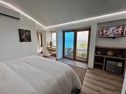 Pao Pao Hotel and Beach Club