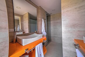 Pao Pao Hotel and Beach Club