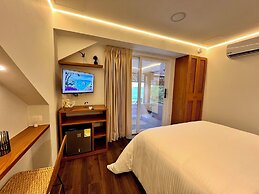 Pao Pao Hotel and Beach Club