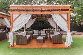 Pao Pao Hotel and Beach Club