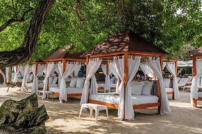 Pao Pao Hotel and Beach Club