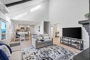 Peaceful Island Getaway Port Susan views (105813878)