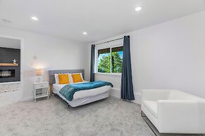 Peaceful Island Getaway Port Susan views (105813878)