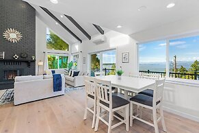 Peaceful Island Getaway Port Susan views (105813878)