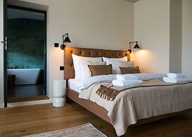 Boutique Hotel RABBIT HOLE