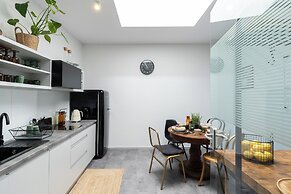 Boutique Hotel RABBIT HOLE