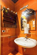 Piazza Maggiore Duplex Apartment