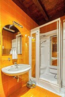 Piazza Maggiore Duplex Apartment