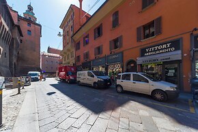 Piazza Maggiore Duplex Apartment