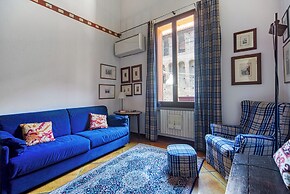 Piazza Maggiore Duplex Apartment