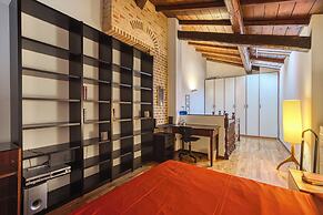 Piazza Maggiore Duplex Apartment