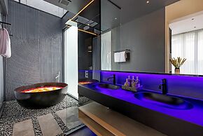 Alex Villas Complex N4