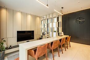 Alex Villas Complex N4