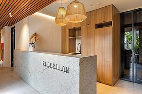 Alex Villas Complex N4