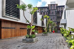 Alex Villas Complex N4