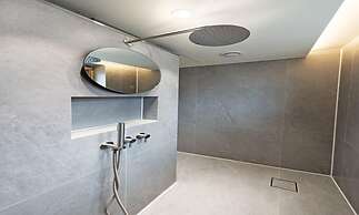 Jamsil Orosie Tourist Hotel