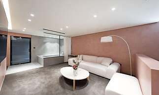 Jamsil Orosie Tourist Hotel