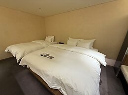 Jamsil Orosie Tourist Hotel