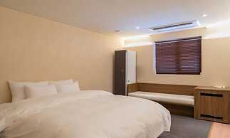 Jamsil Orosie Tourist Hotel