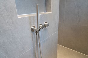 Jamsil Orosie Tourist Hotel