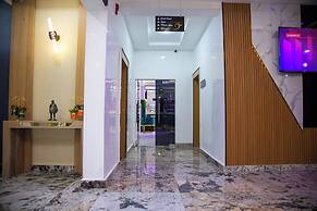 Modelo Hotel and Suites