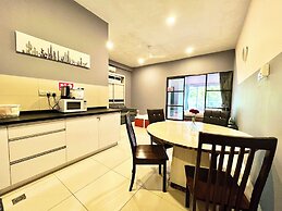 Capital O 90986 The Loft Residences