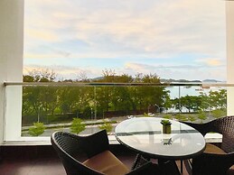 Capital O 90986 The Loft Residences